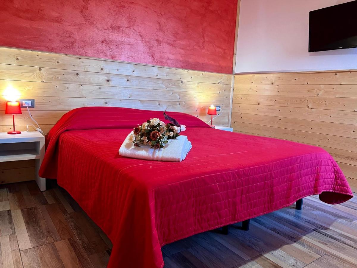 Agriturismo Le Essenze - Terrazza Sulla Romagna Cesena Dış mekan fotoğraf
